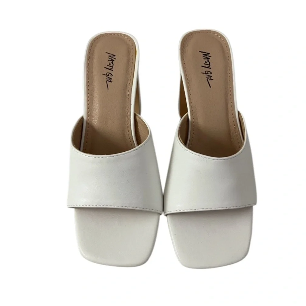 NEW Nasty Gal Slip-On Chunky Heel Square Toe Slide Sandals White 5.5